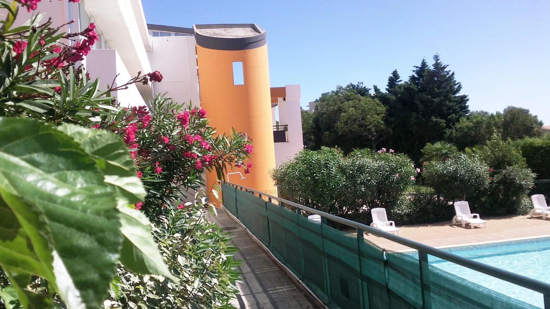 Hotel Residence Les Aiguades Port-de-Bouc