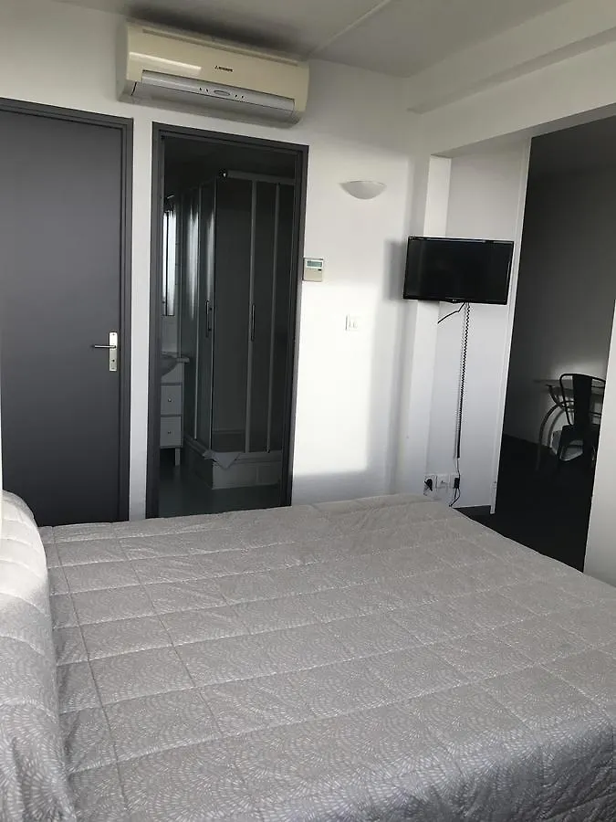 Hotel Residence Les Aiguades Port-de-Bouc