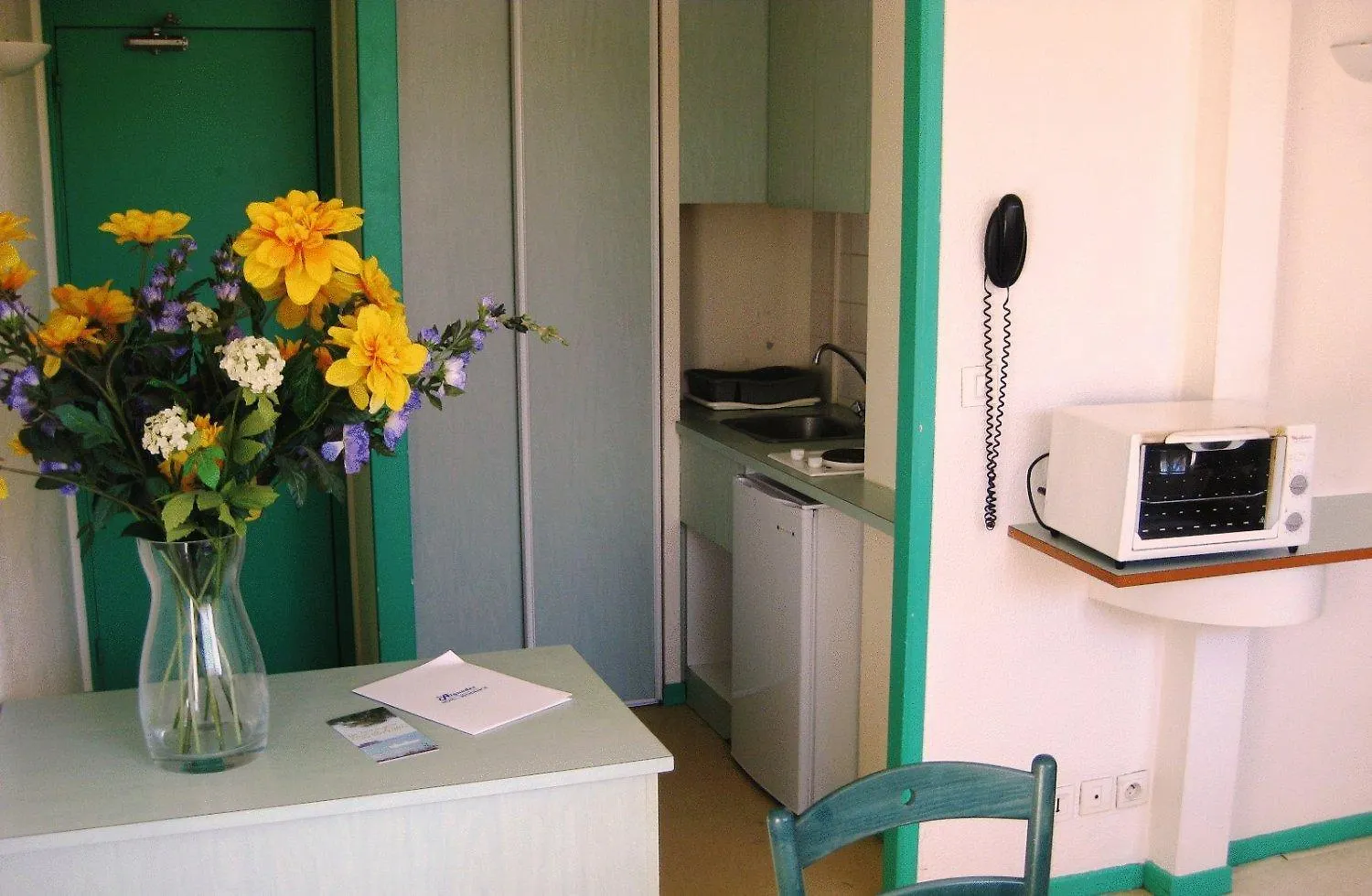 **  Hotel Residence Les Aiguades Port-de-Bouc Frankreich